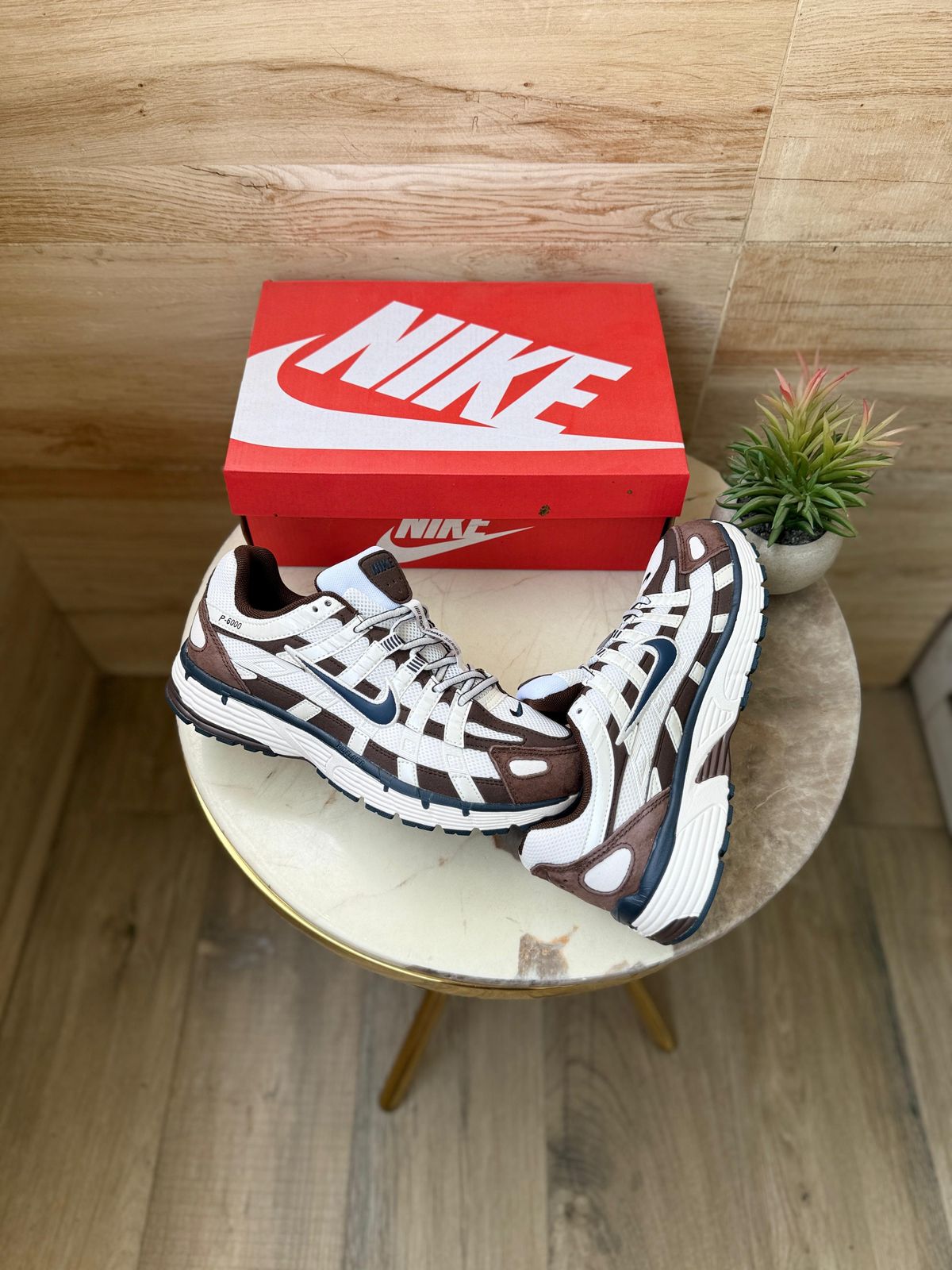 NIKE P-6000 TRAINER BROWN