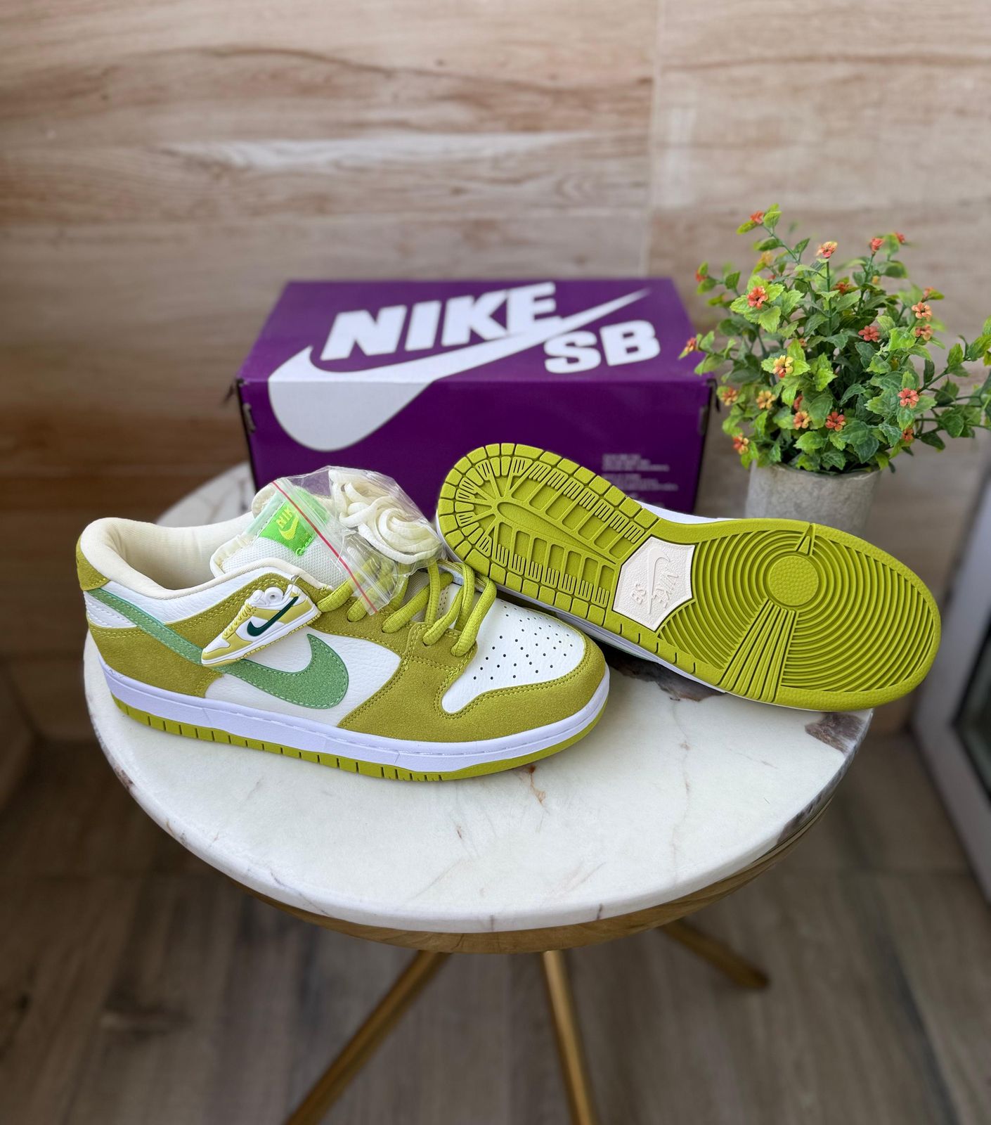 NIKE SB DUNK APPLE🍏