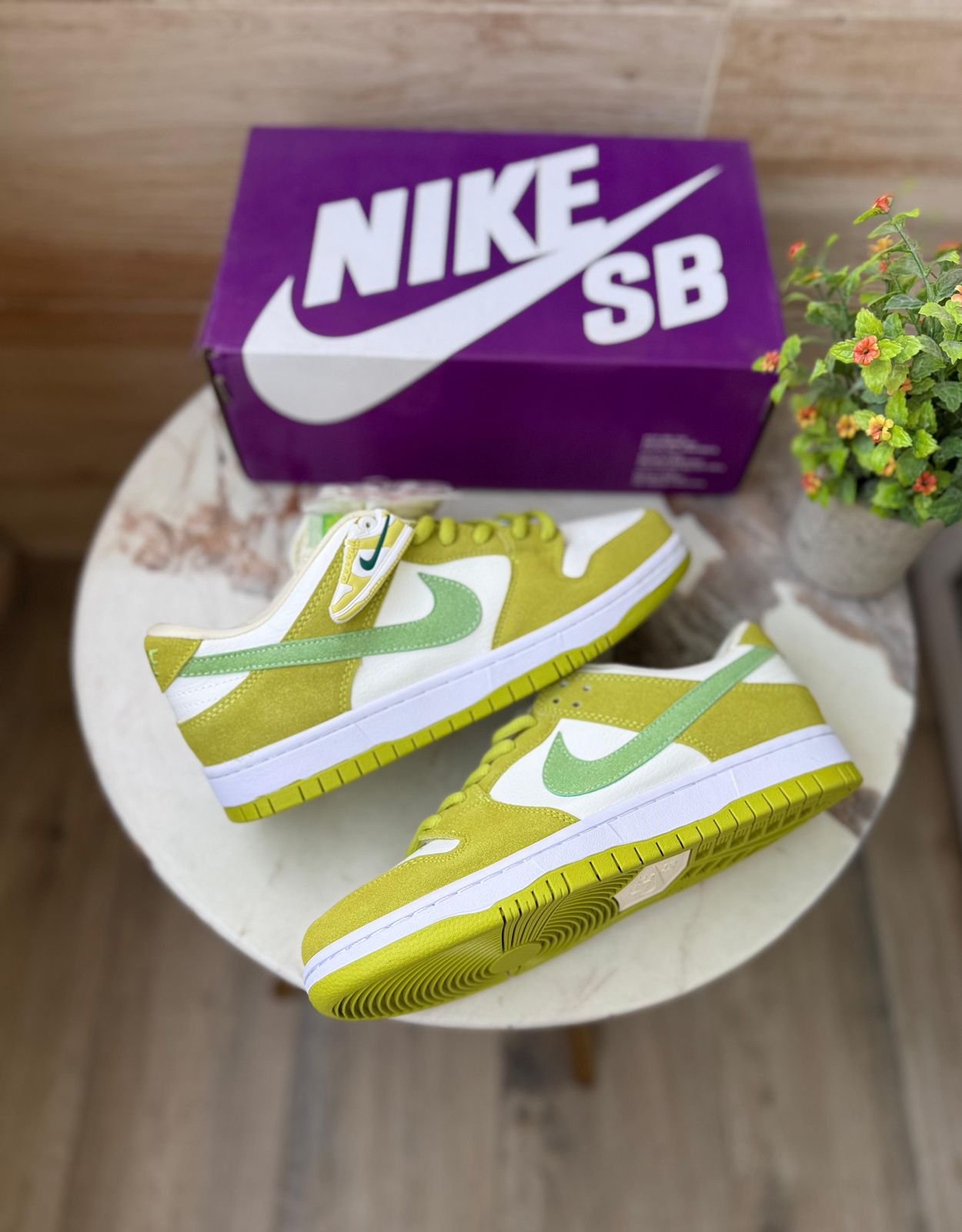 NIKE SB DUNK APPLE🍏