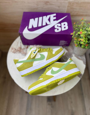 NIKE SB DUNK APPLE🍏