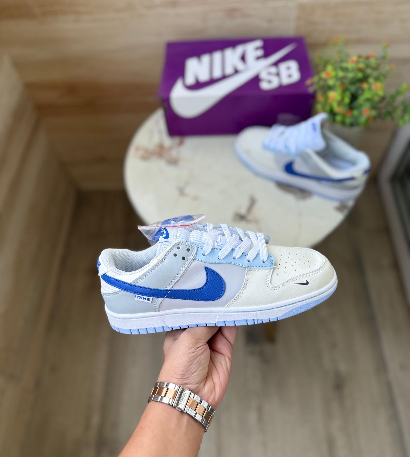 NIKE SB DUNK IVORY HYPER ROYAL