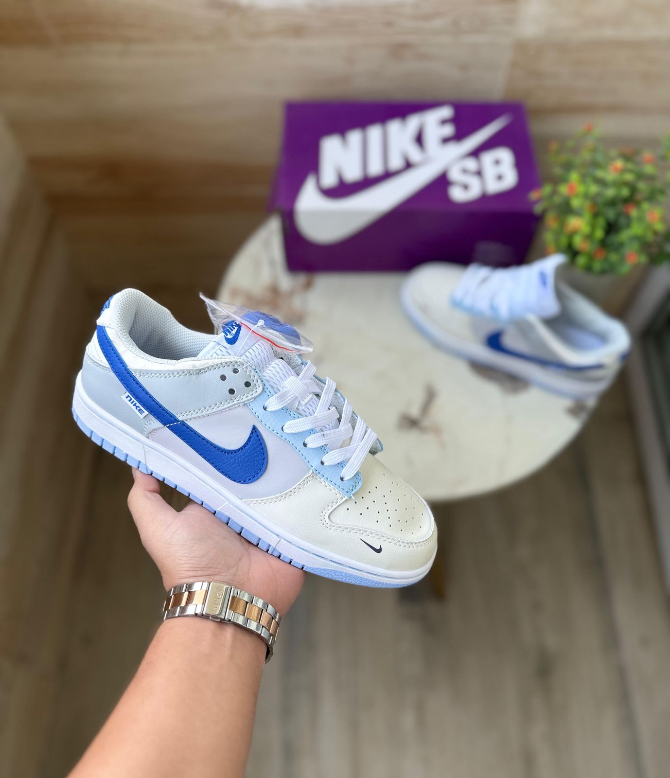 NIKE SB DUNK IVORY HYPER ROYAL