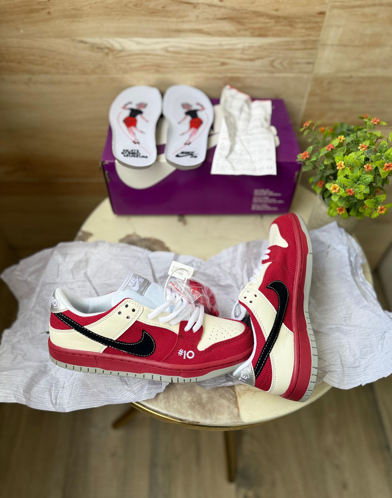 NIKE SB DUNK SKATEBOARD LOW ROLLER DERBY