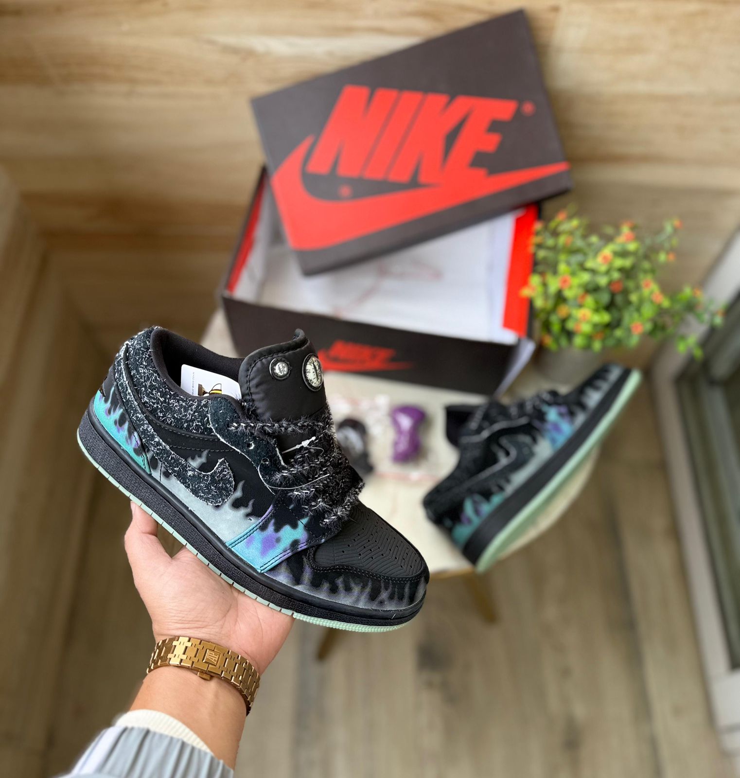 AIR JORDANS 1 LOW HALLOWEEN BLACK CAT