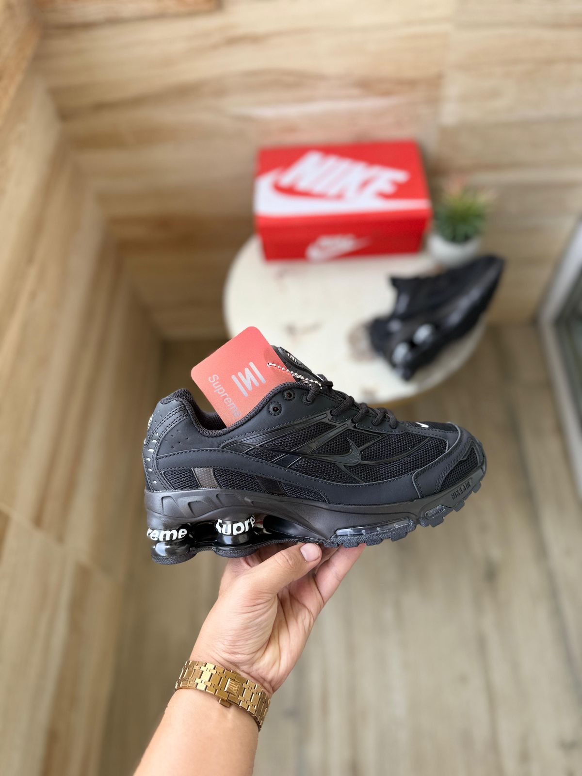 NIKE SHOX 2025 TRIPPLE BLACK SUPREME