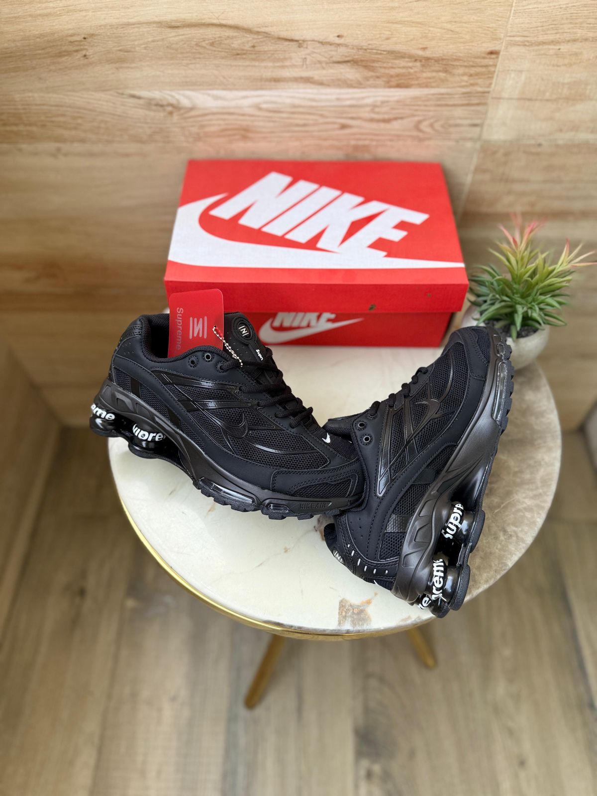 NIKE SHOX 2025 TRIPPLE BLACK SUPREME